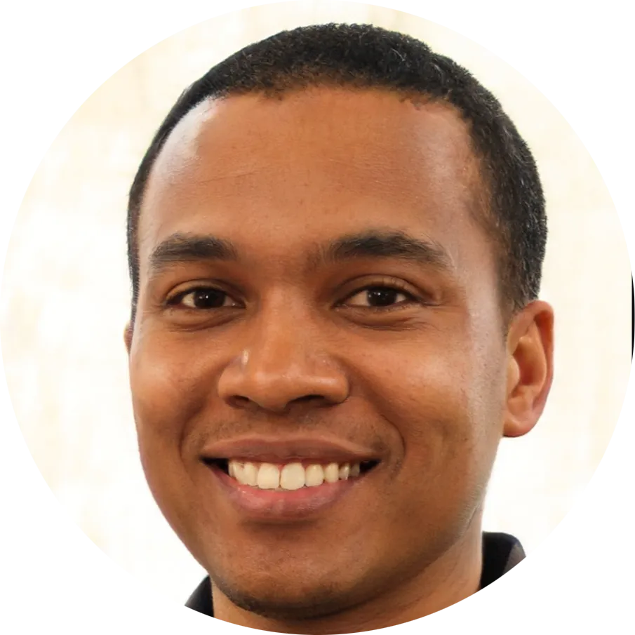 Santiago F., DevOps and cloud engineer from Colomboa
